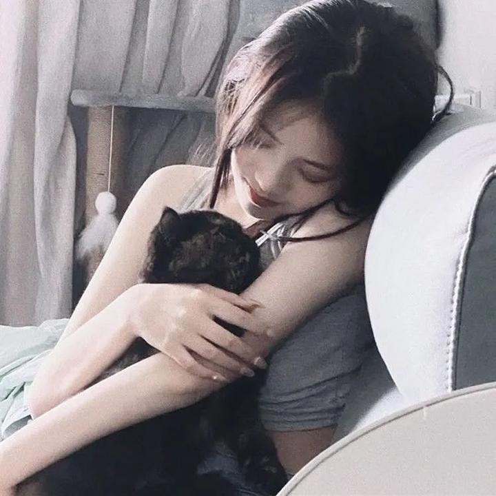 外室一身反骨，读心王爷日日添堵